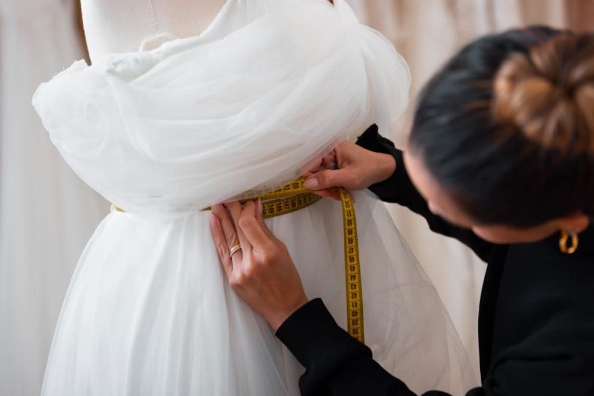 Création sur mesure de robe de mariée